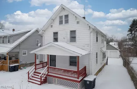 941 Hunt St, Akron, OH 44306