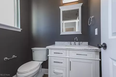 Bath - 548 William St, Lagrange, OH 44050 photo 1 of 4