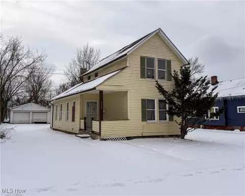 8200 Beman Ave, Cleveland, OH 44105