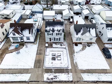 View/Area - 8119 Covington Ave, Parma, OH 44129 photo 1 of 3