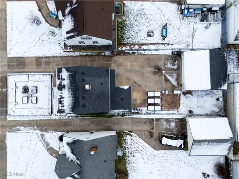 View/Area - 8119 Covington Ave, Parma, OH 44129 photo 3 of 3