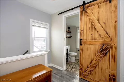 Entry Way - 8119 Covington Ave, Parma, OH 44129 photo 3 of 3