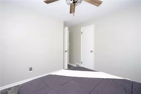 Bedroom - 8119 Covington Ave, Parma, OH 44129 photo 4 of 6