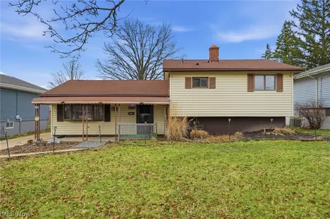 13442 Havendale Dr, Brook Park, OH 44142