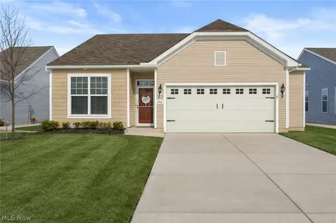 292 Kensington Way, Elyria, OH 44035