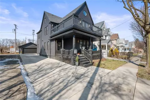 1304 W 76 St, Cleveland, OH 44102
