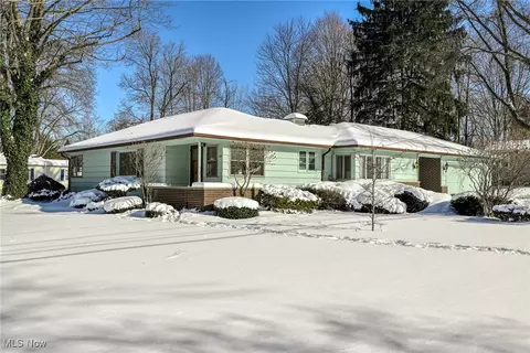 535 West St, Wadsworth, OH 44281