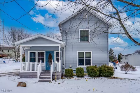 377 Hillsdale Ave, Barberton, OH 44203