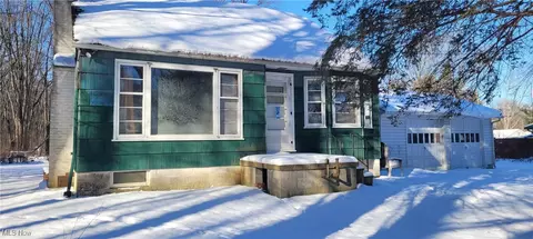 7736 Root Rd, North Ridgeville, OH 44039
