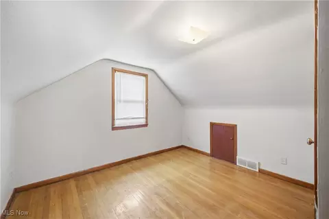 Bedroom - 536 Creed St, Struthers, OH 44471 photo 4 of 4