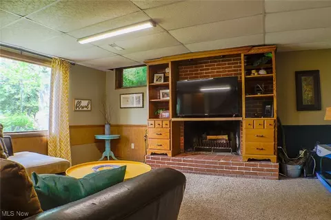 Living - 4145 Old River Rd, Philo, OH 43771 photo 4 of 4