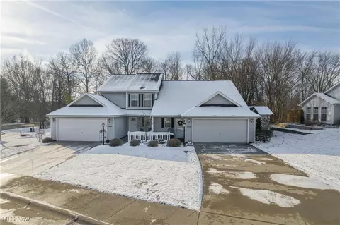 31023 Lily Ln, North Olmsted, OH 44070