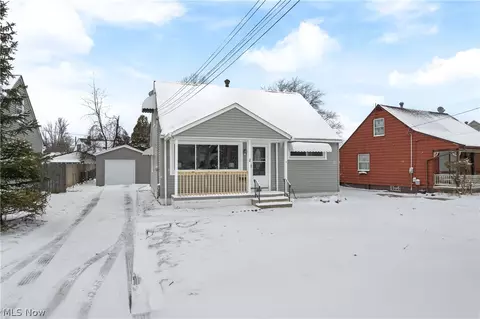 15214 Chatfield Ave, Cleveland, OH 44111