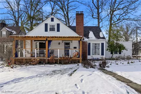 2236 17th St, Cuyahoga Falls, OH 44223