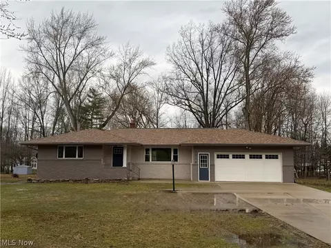 2319 Henn Hyde Rd NE, Warren, OH 44484