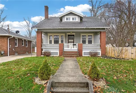 921 Homewood Ave, Salem, OH 44460