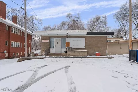 1817 Fulton Rd, Canton, OH 44709