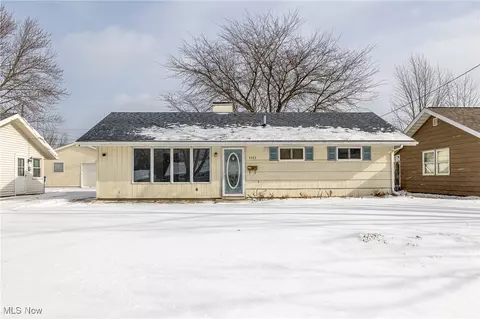 4223 Palm Ave, Lorain, OH 44055