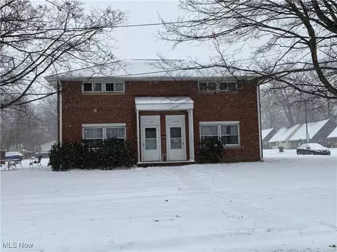 1120-1124 Broadway St E, Cuyahoga Falls, OH 44221