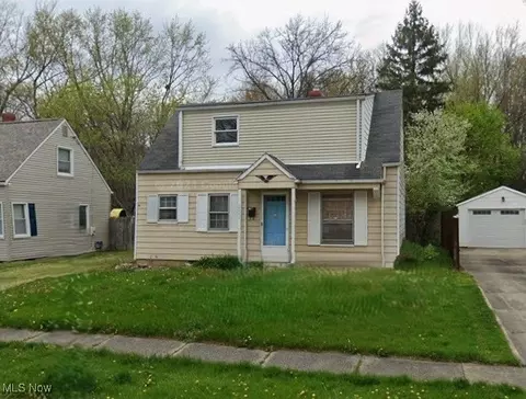 2246 Herbruck Ave, Cuyahoga Falls, OH 44223