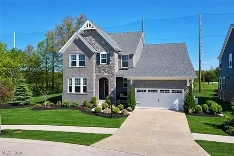 33452 St Marie Ct, Avon, OH 44011