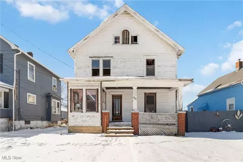 2910 Caroline Ave, Lorain, OH 44055