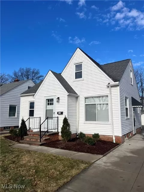 5212 Wood Ave, Parma, OH 44134