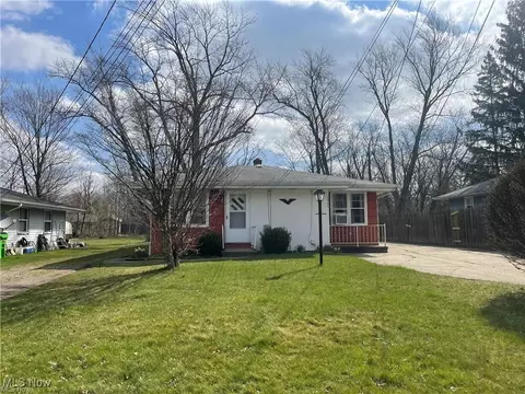 4904 Dunsmore Ave, Ashtabula, OH 44004