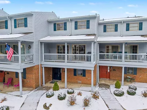 129 S 4th St, Marietta, OH 45750