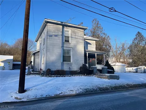 329 S Market St, Amsterdam, OH 43903