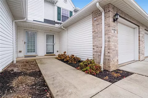 135 Sand Ct, Fairlawn, OH 44333