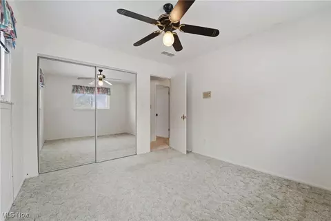 Bedroom - 8096 Munson Rd, Mentor, OH 44060 photo 8 of 8