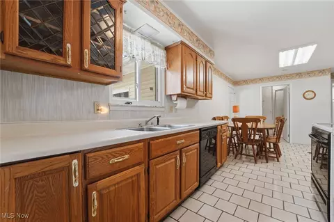 Kitchen - 8096 Munson Rd, Mentor, OH 44060 photo 1 of 3