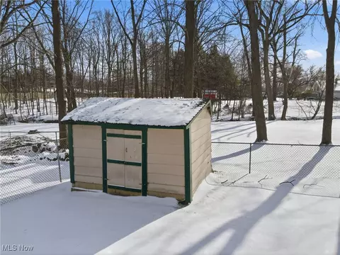 Exterior - 8096 Munson Rd, Mentor, OH 44060 photo 3 of 3