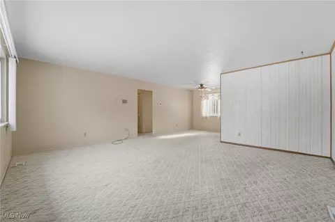 Living - 8096 Munson Rd, Mentor, OH 44060 photo 2 of 4