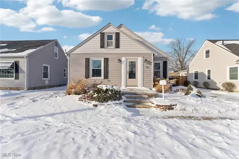 2737 N Jefferson Blvd, Lorain, OH 44052