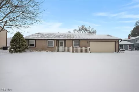 7260 Port Royal Ct, Mentor, OH 44060