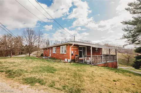 350 Blennerhassett Hts, Washington, WV 26181