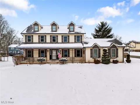 6301 Palmer Dr NW, Canton, OH 44718