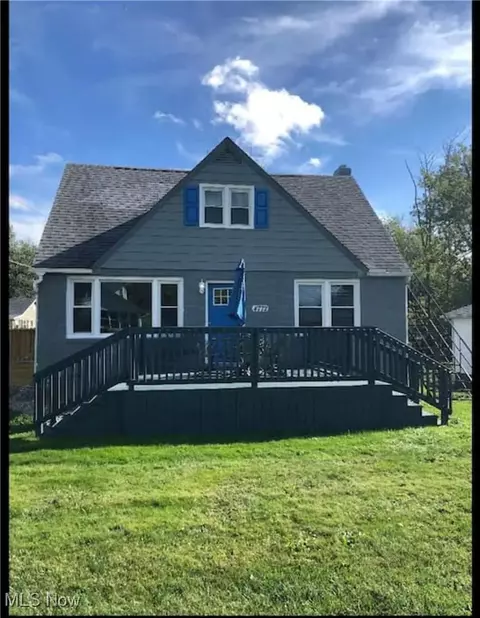 4772 Lake Rd E, Geneva, OH 44041