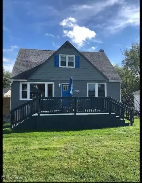 4772 Lake Rd E, Geneva, OH 44041