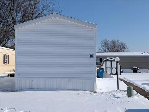 110 Larkstone Pl, Elyria, OH 44035