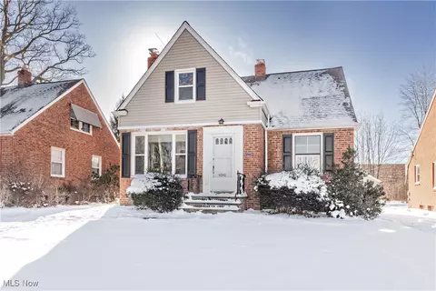 4040 Ardmore Rd, Cleveland Heights, OH 44121