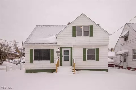 12328 Granger Rd, Cleveland, OH 44125