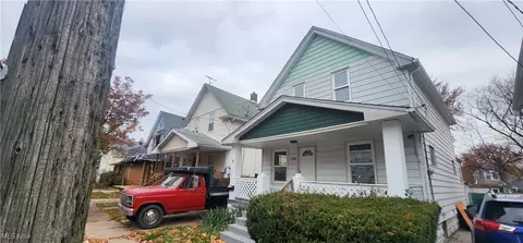 3210 Montclair Ave, Cleveland, OH 44109