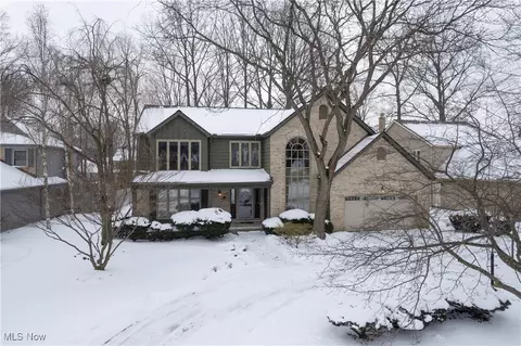 1925 Reeds Ct, Westlake, OH 44145