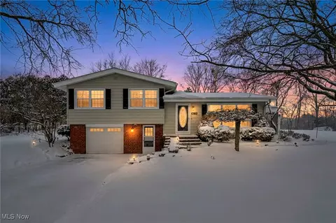 6739 Mcvay Dr, Westfield Center, OH 44251