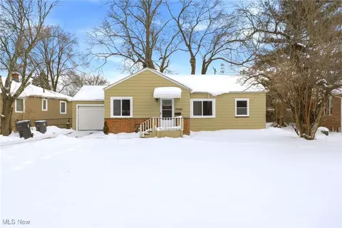32801 Baldwin Rd, Solon, OH 44139 photo 1