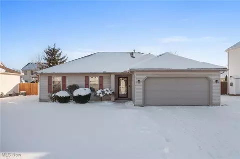 348 Pemberton Dr, Elyria, OH 44035