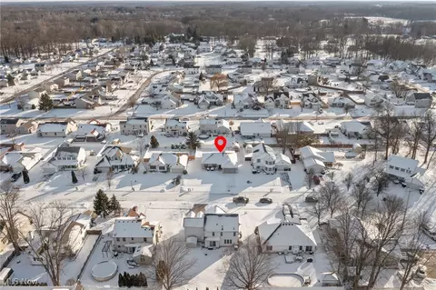 View/Area - 348 Pemberton Dr, Elyria, OH 44035 photo 5 of 8